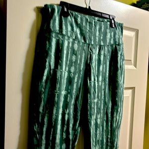 Wonderly studio Leggins, XLG cotton /spandex olive Green/light green